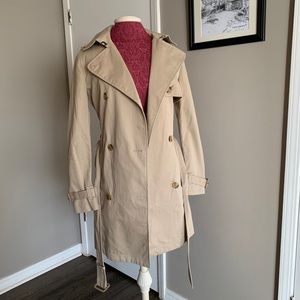 Gap Trenchcoat